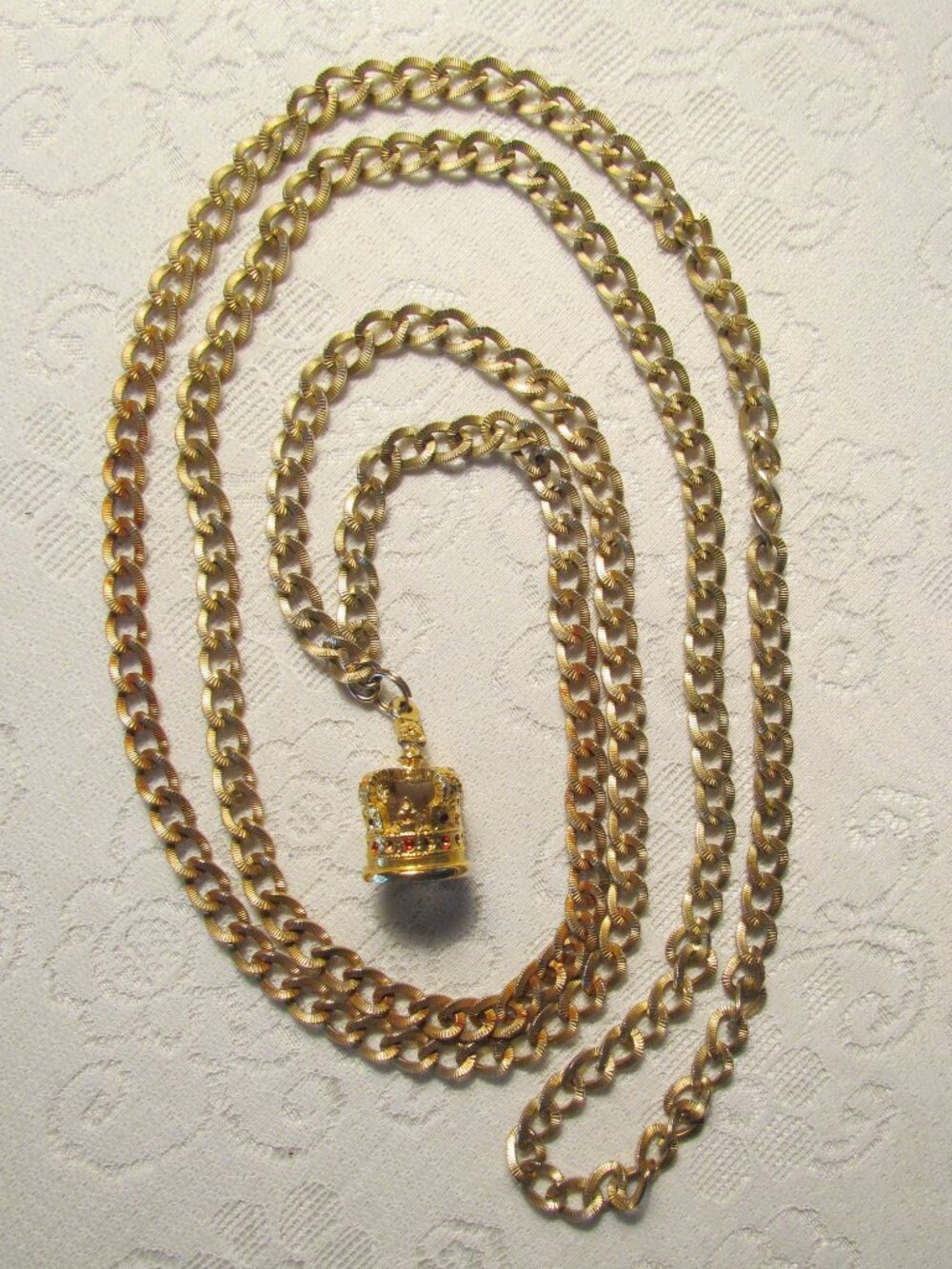CROWN NECKLACE, GOLD-TONE 32" PENDANT w 3-D IMPERIAL CROWN; GEMSTONES & DETAILS - Picture 2 of 6